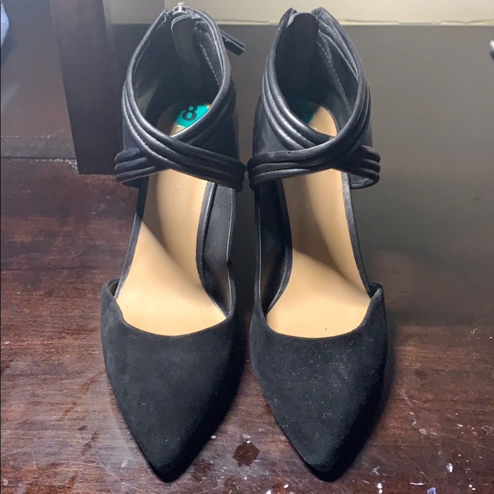 Joe’s Black Suede/leather Pumps